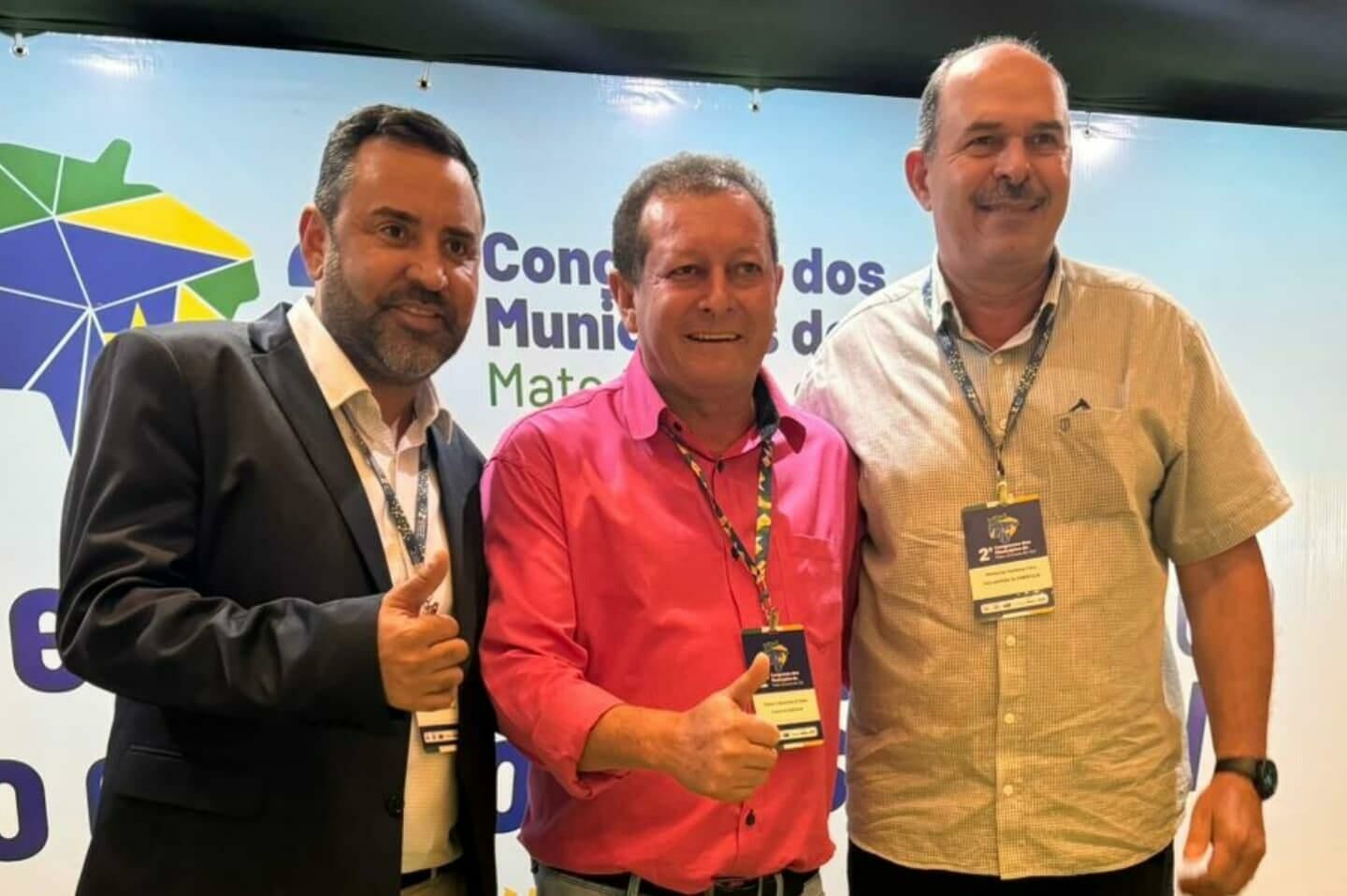 Imagem de compartilhamento para o artigo Com Weliton Guimarães, Waldemar Pezão e prefeito Dalmy, Alcinópolis se destaca no 2° Congresso dos Municípios de MS da MS Todo dia